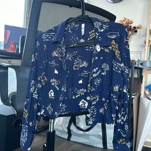 Blue designed cropped shirt